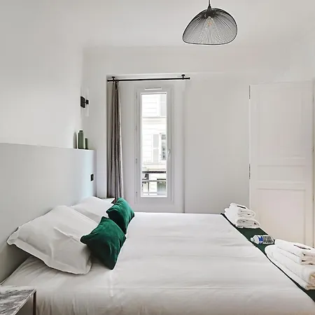 Apartment Charming Flat - 1 Bdr 2p Ternes - 17e